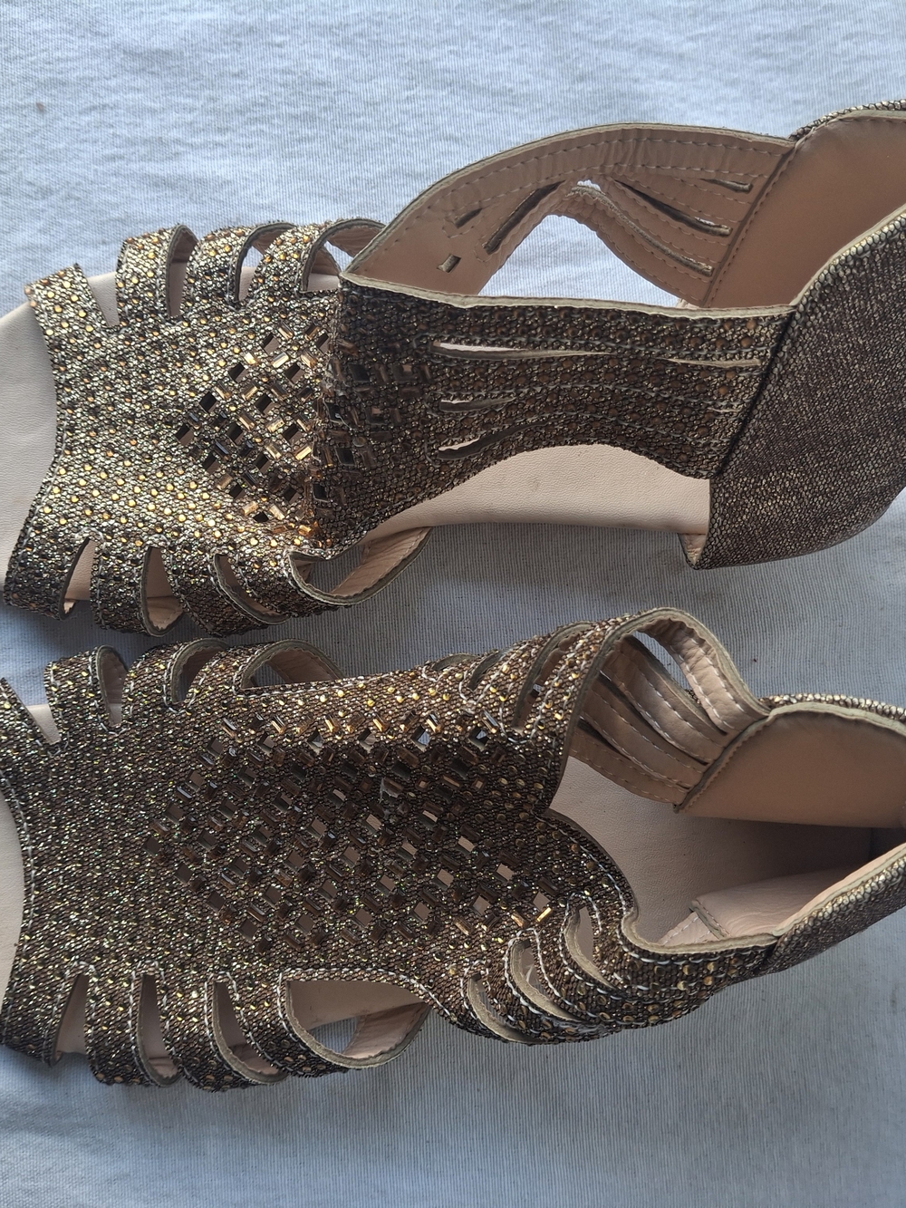 Women's Glitter Cutout Gladiator Style Dress Sandals in Gold Back Zip Low Wedge
